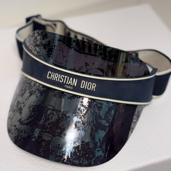 Christian Dior DiorClub1 Visor – Navy Blue with Adjustable Logo Strap - Picture 4 of 4